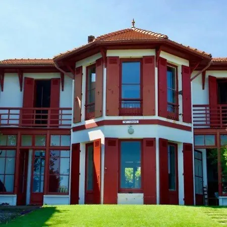Superbe Face - 11 Pièces, 15 Pers, Jardin, Accès Direct - Fr-1-433-17 Villa *